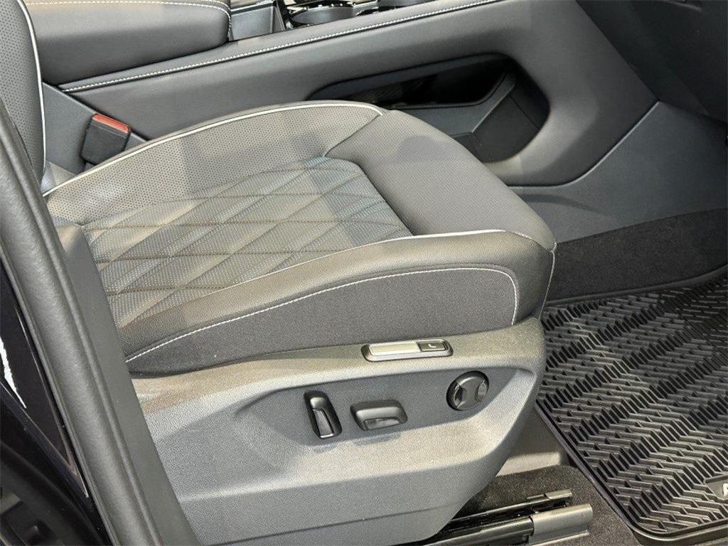 new 2025 Volkswagen Atlas Cross Sport car, priced at $51,278
