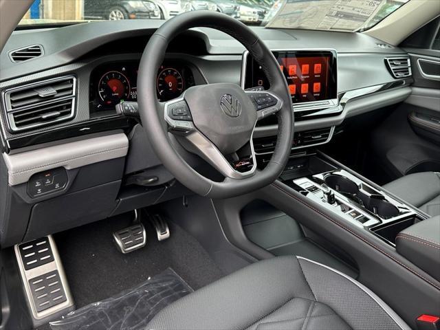 new 2025 Volkswagen Atlas car, priced at $44,712