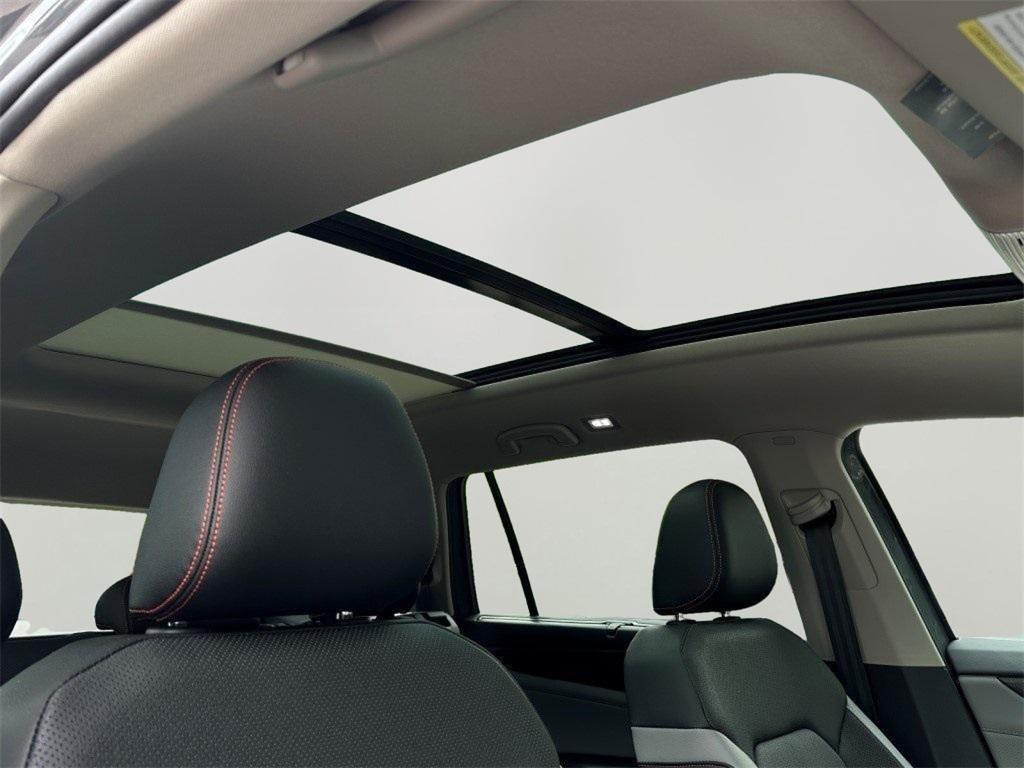 new 2025 Volkswagen Atlas car, priced at $44,770