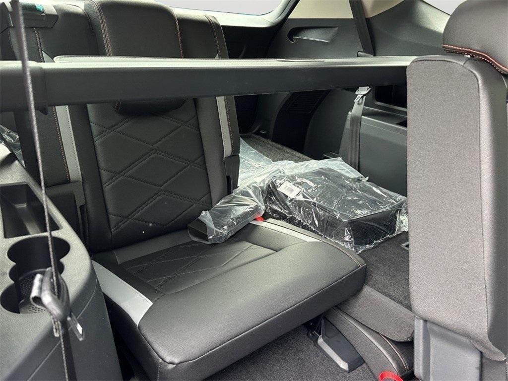new 2025 Volkswagen Atlas car, priced at $44,770