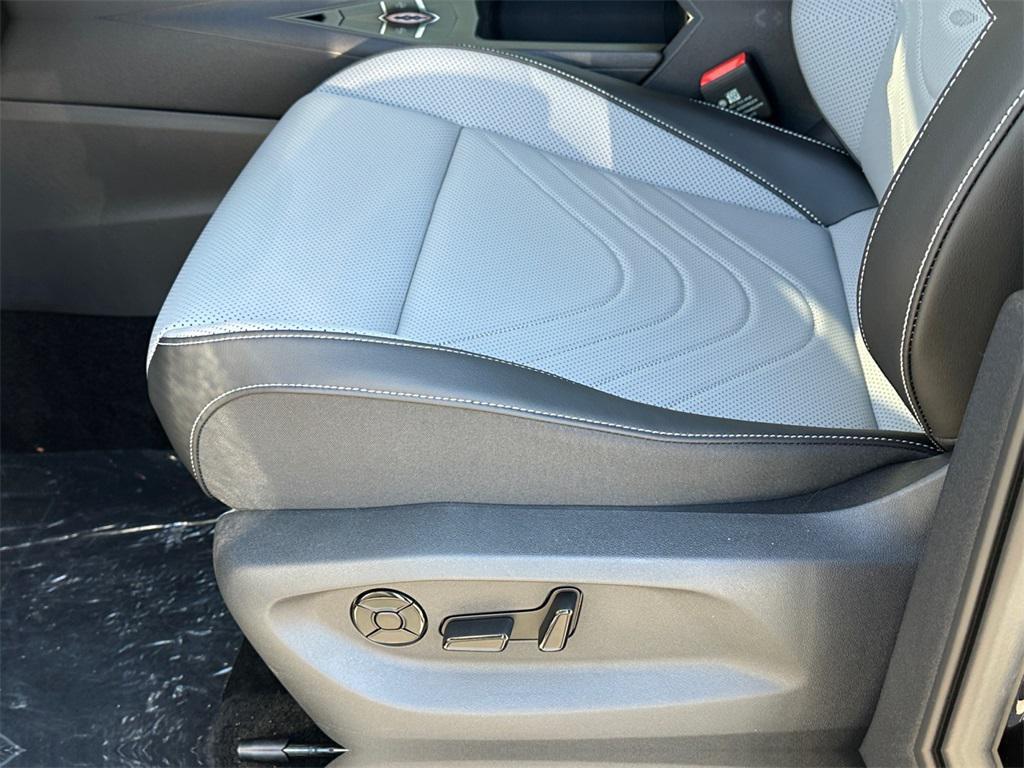 new 2025 Volkswagen Tiguan car, priced at $37,430