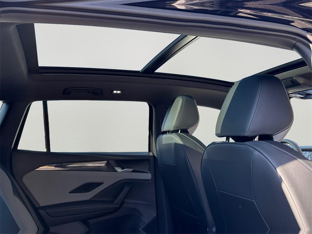 new 2025 Volkswagen Tiguan car, priced at $37,430