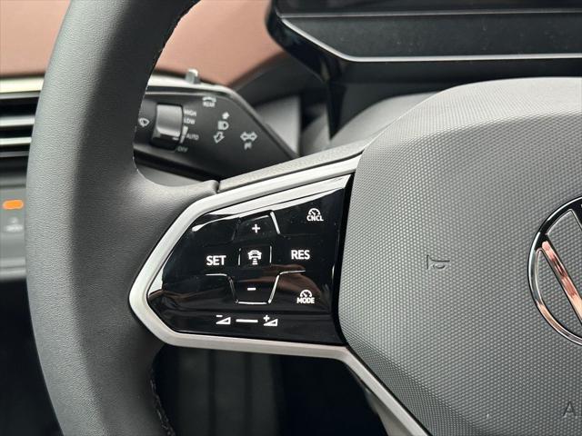 new 2025 Volkswagen ID.4 car, priced at $41,117