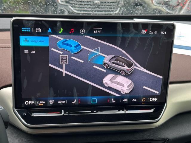 new 2025 Volkswagen ID.4 car, priced at $41,117