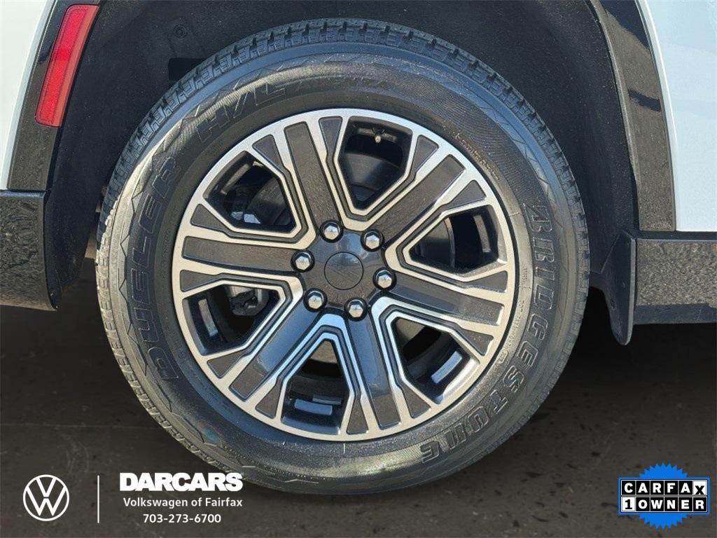 used 2023 Jeep Wagoneer L car, priced at $37,661