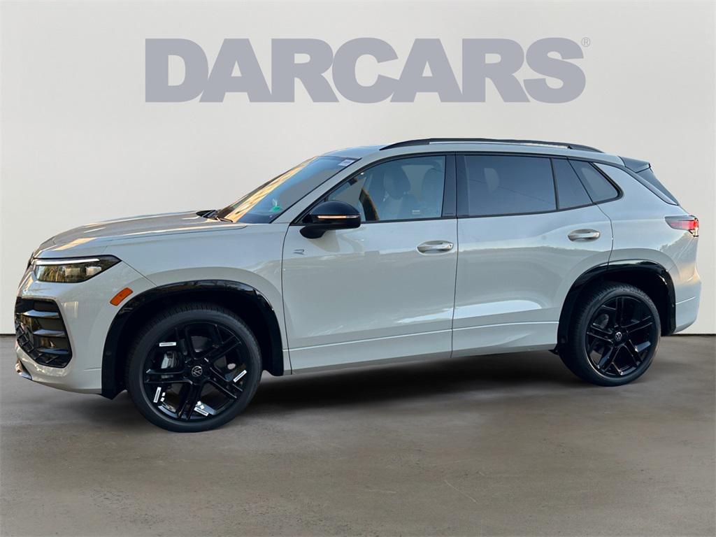 new 2025 Volkswagen Tiguan car, priced at $39,233