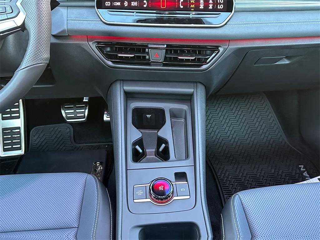 new 2025 Volkswagen Tiguan car, priced at $39,233