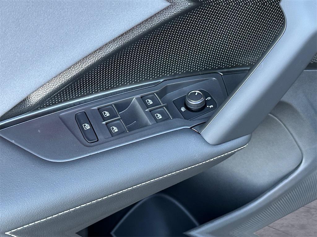 new 2025 Volkswagen Tiguan car, priced at $39,233