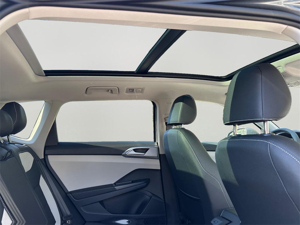 new 2025 Volkswagen Taos car, priced at $35,096