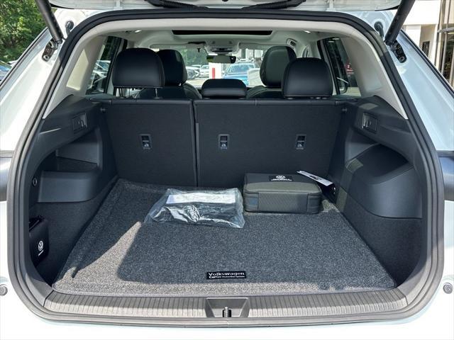 new 2025 Volkswagen Tiguan car, priced at $36,776