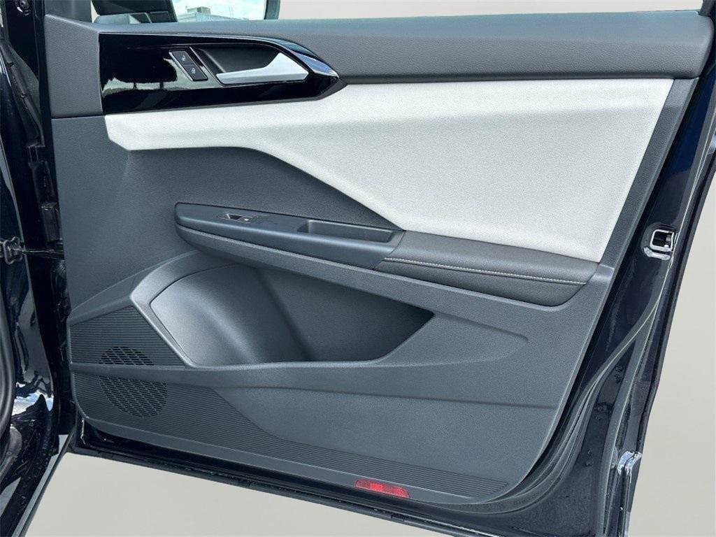 new 2025 Volkswagen Taos car, priced at $27,790