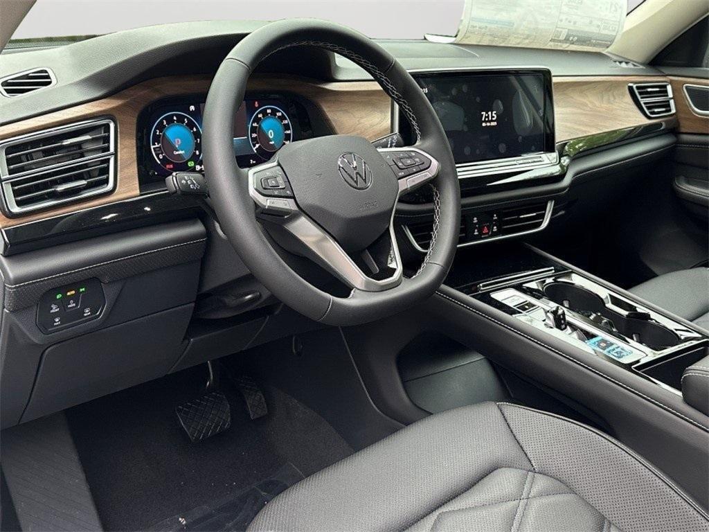 new 2025 Volkswagen Atlas car, priced at $42,768