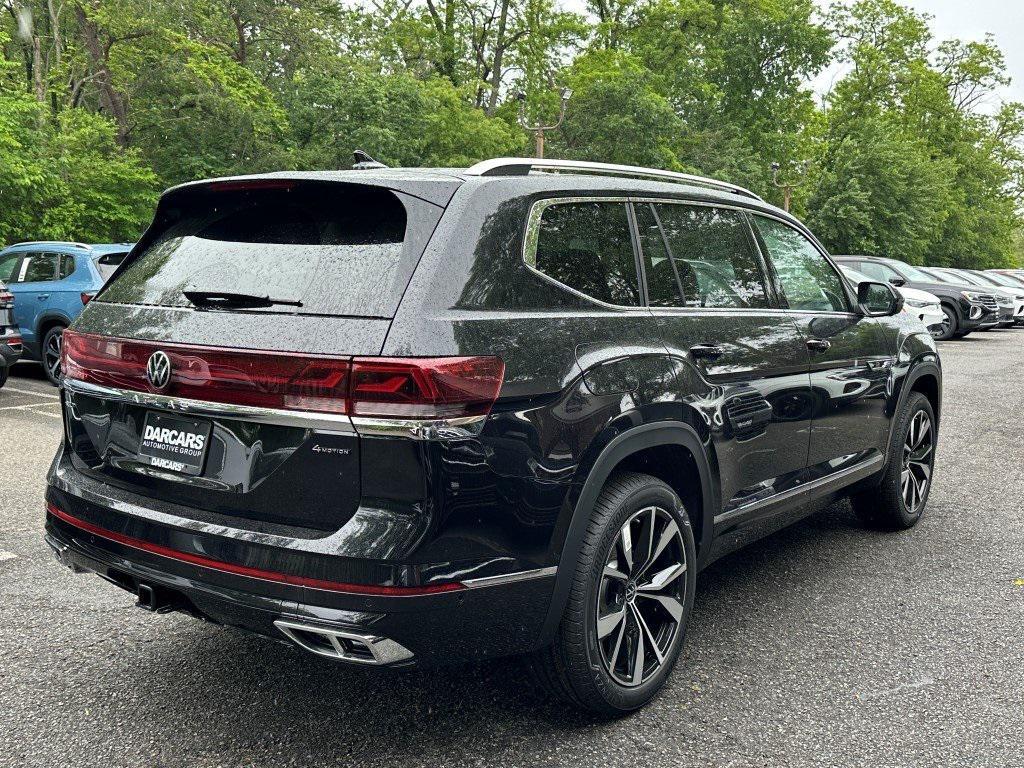 new 2025 Volkswagen Atlas car, priced at $50,668