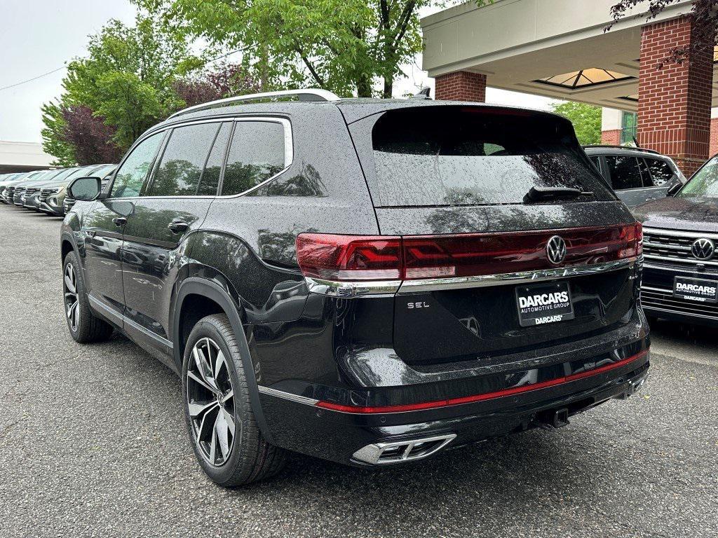 new 2025 Volkswagen Atlas car, priced at $50,668