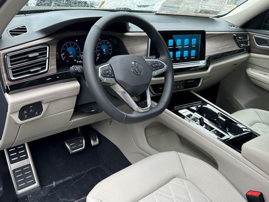 new 2025 Volkswagen Atlas car, priced at $50,668