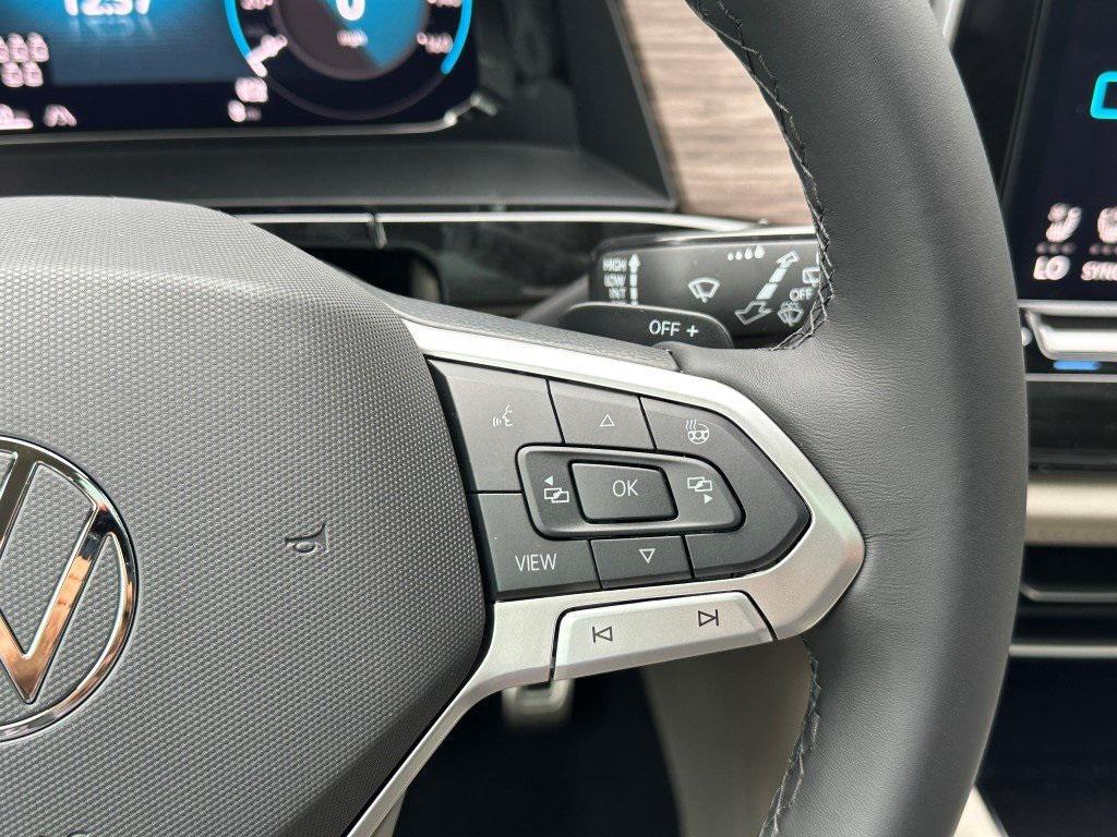 new 2025 Volkswagen Atlas car, priced at $50,668