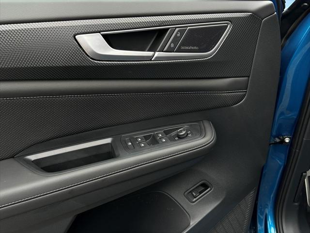new 2025 Volkswagen Atlas Cross Sport car, priced at $50,829