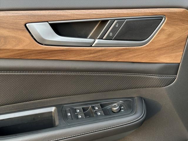 new 2025 Volkswagen Atlas car, priced at $47,289
