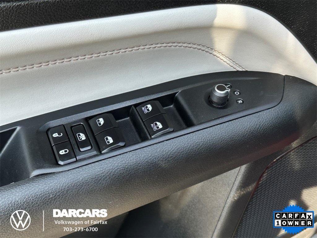 used 2023 Jeep Compass car, priced at $20,606