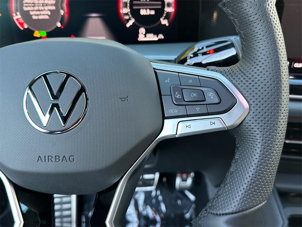 new 2025 Volkswagen Tiguan car, priced at $37,853