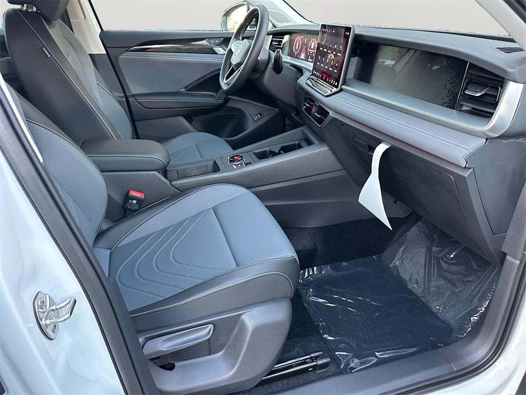 new 2025 Volkswagen Tiguan car, priced at $32,174