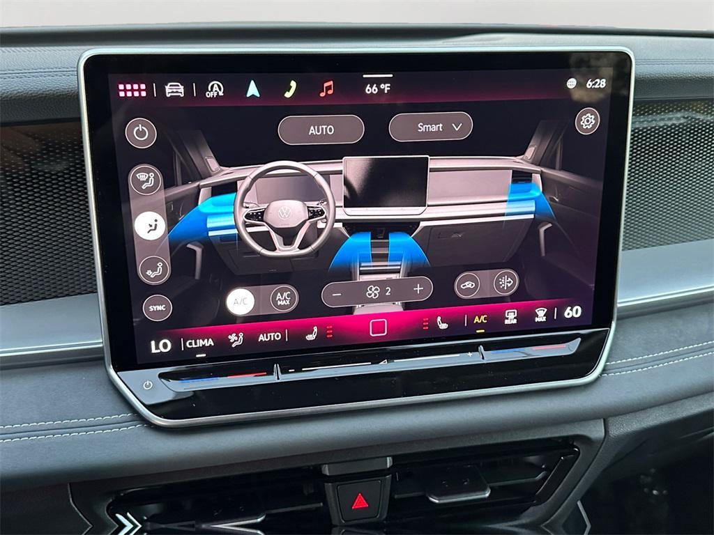 new 2025 Volkswagen Tiguan car, priced at $32,174