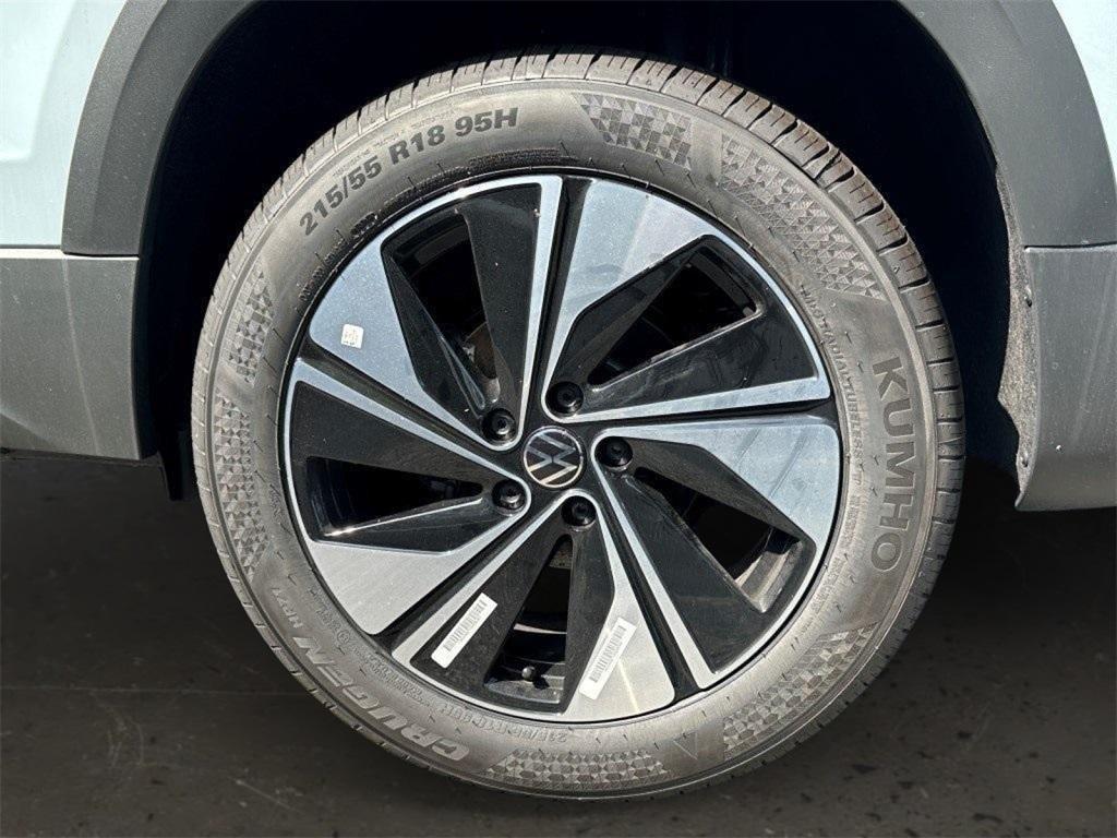 new 2025 Volkswagen Taos car, priced at $31,906
