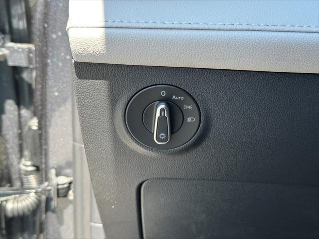 new 2025 Volkswagen Taos car, priced at $36,116