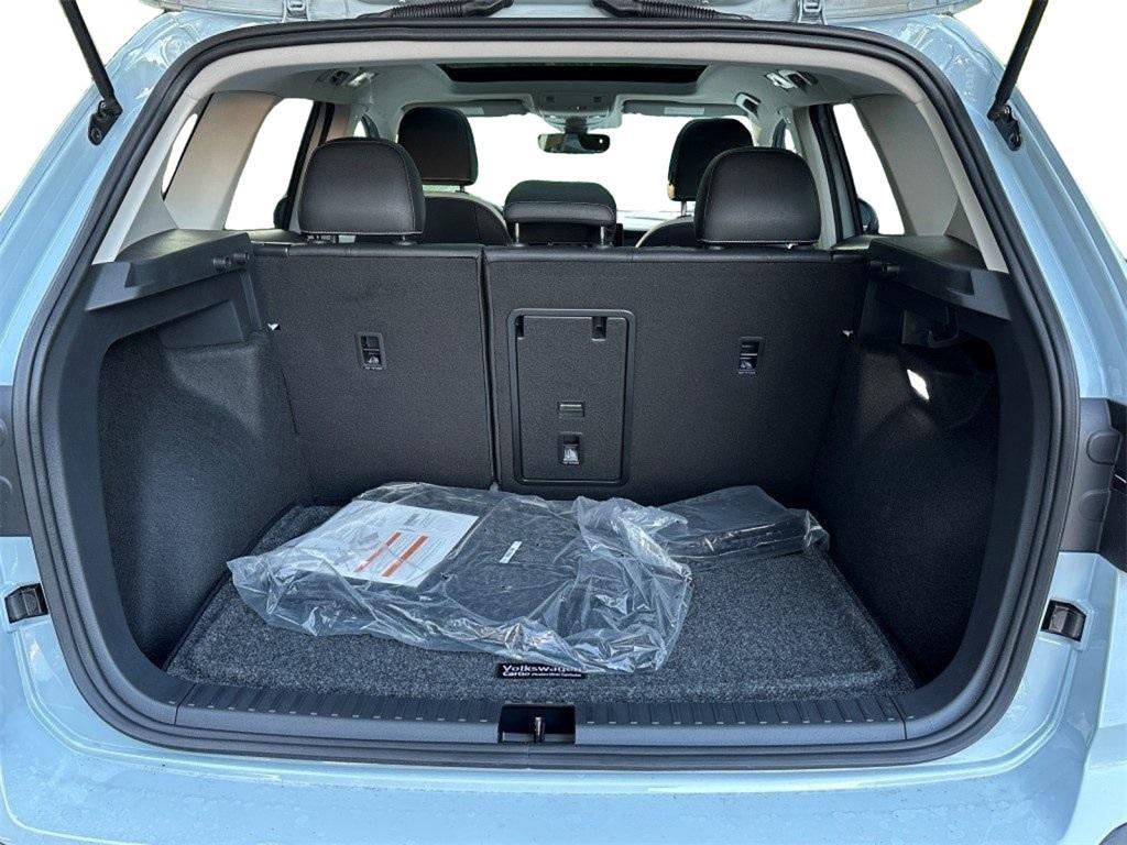 new 2025 Volkswagen Taos car, priced at $31,906