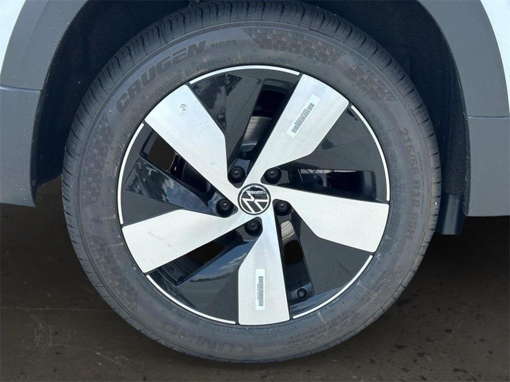new 2025 Volkswagen Taos car, priced at $27,305