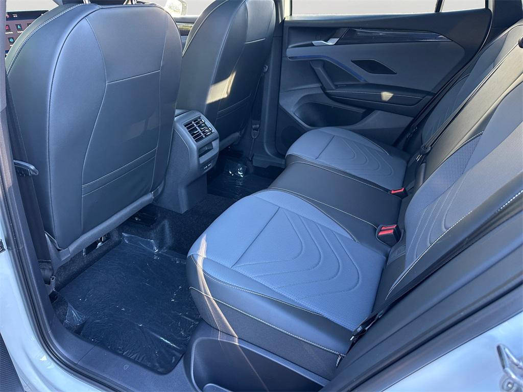 new 2025 Volkswagen Tiguan car, priced at $37,853