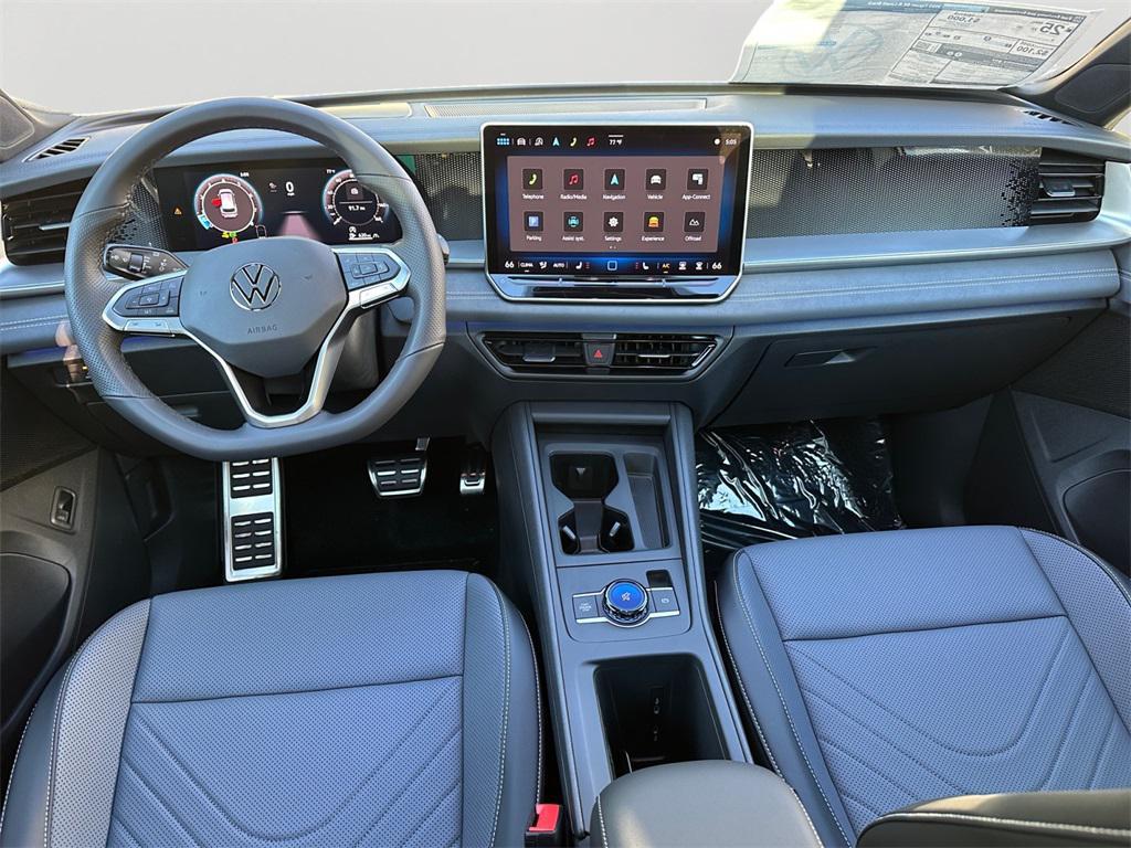 new 2025 Volkswagen Tiguan car, priced at $37,853