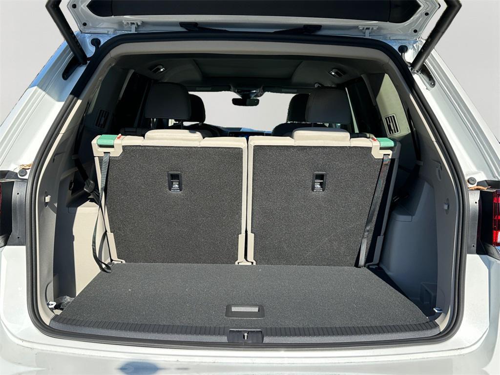 new 2026 Volkswagen Atlas car, priced at $56,428