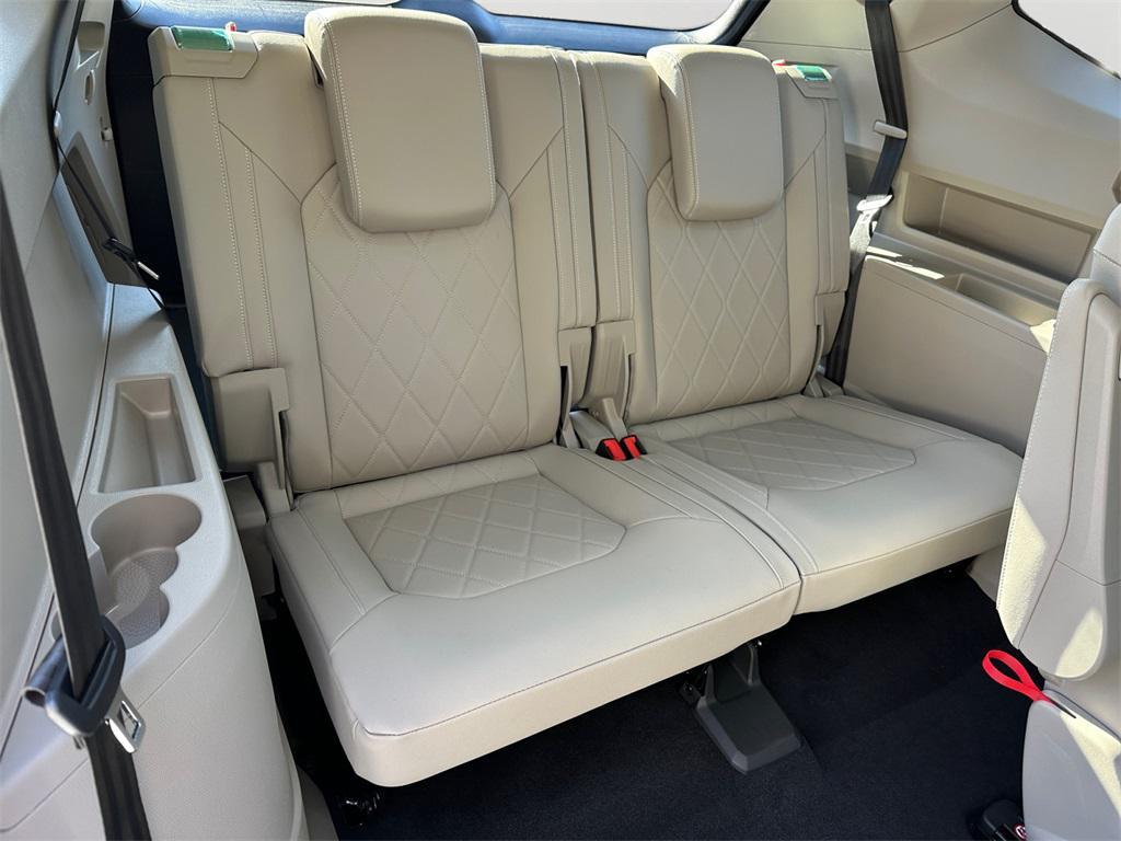 new 2026 Volkswagen Atlas car, priced at $56,428