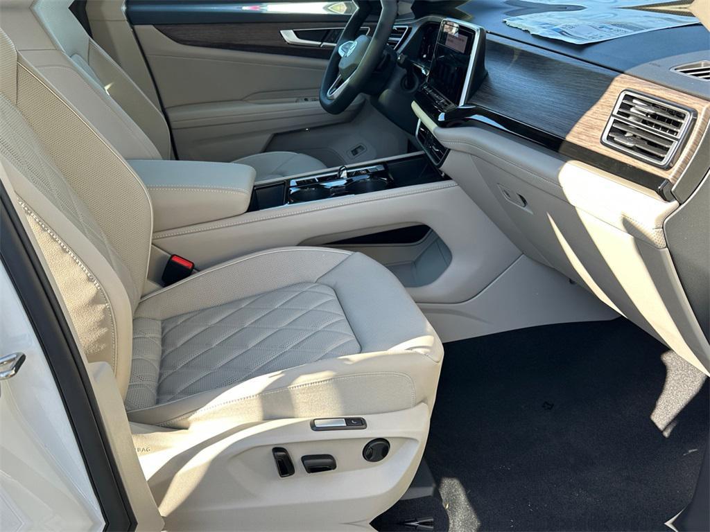 new 2026 Volkswagen Atlas car, priced at $56,428