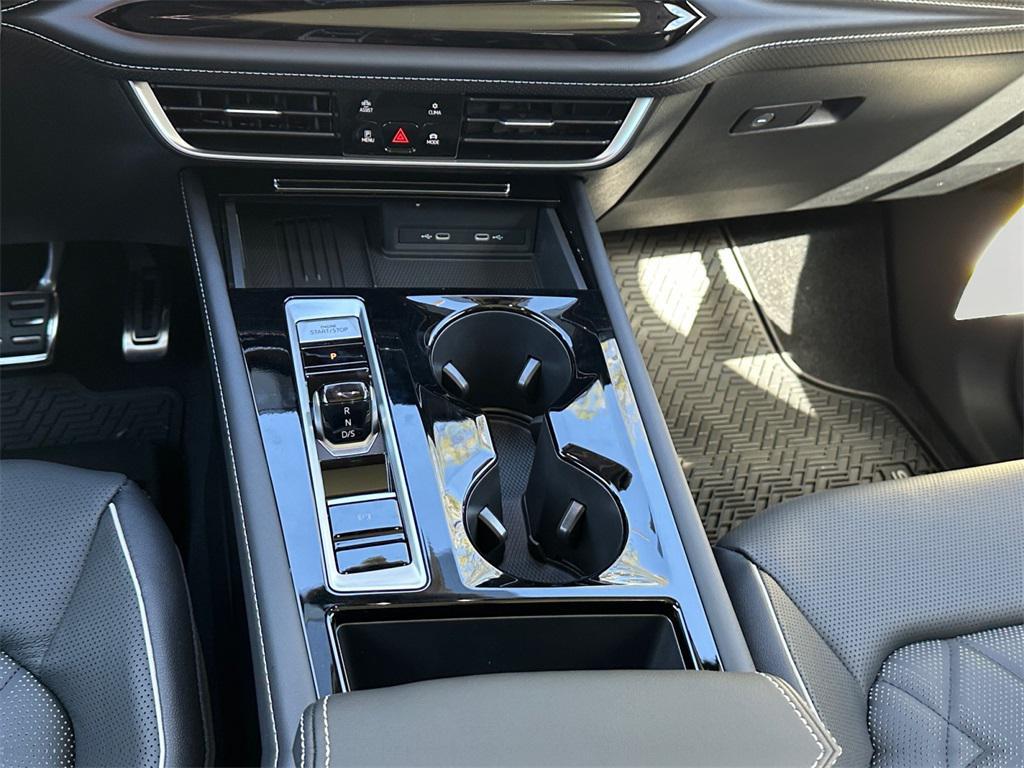 new 2025 Volkswagen Atlas car, priced at $48,619