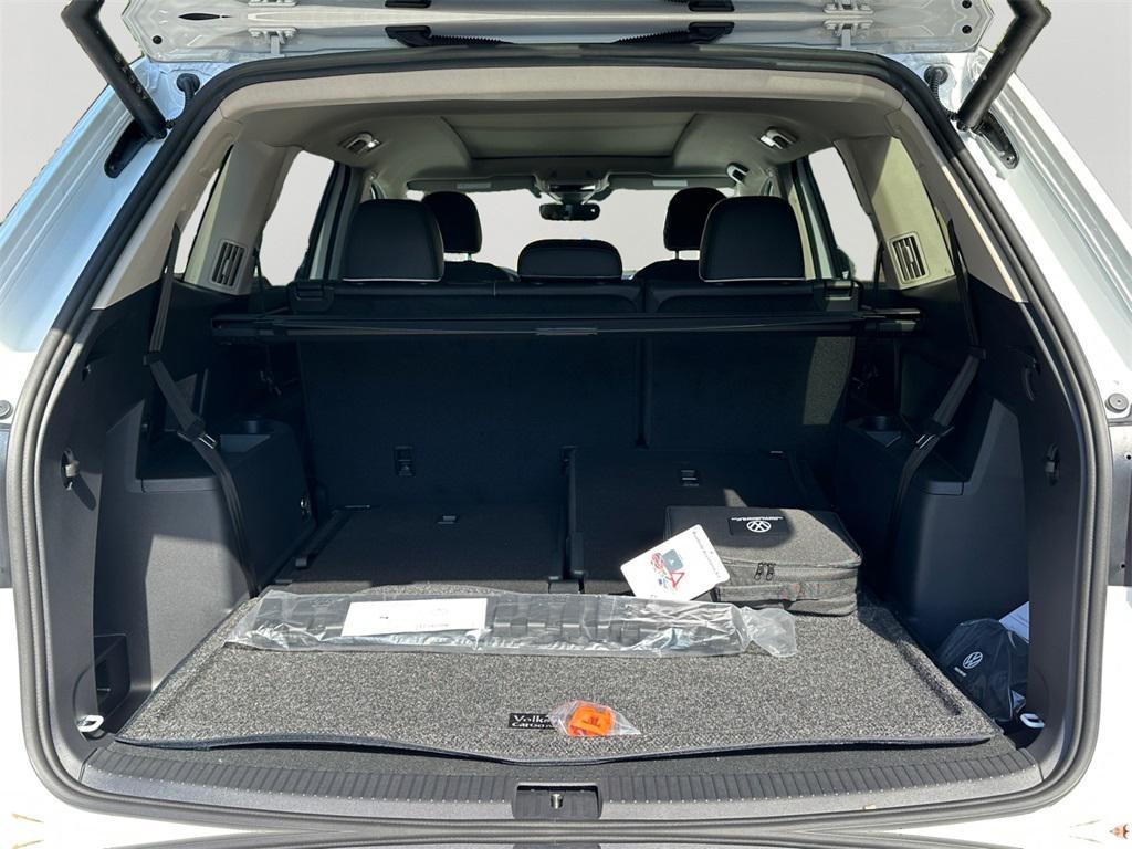 new 2025 Volkswagen Atlas car, priced at $48,619
