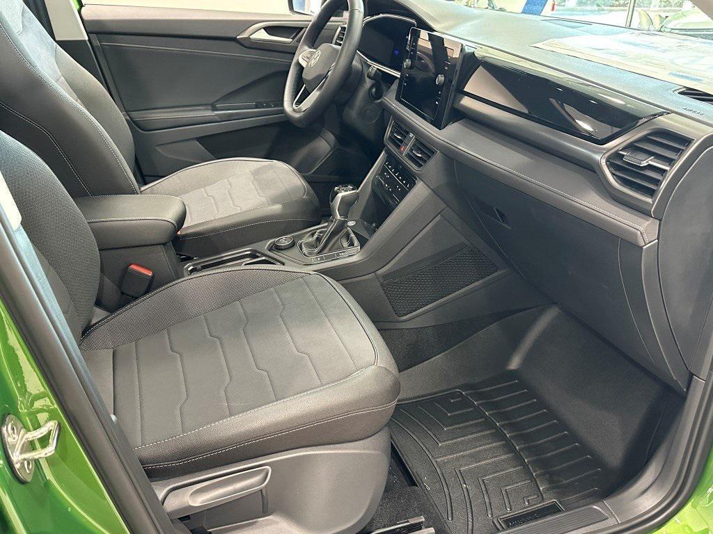 new 2025 Volkswagen Taos car, priced at $33,553