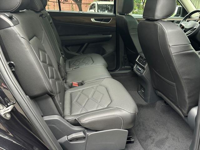 new 2025 Volkswagen Atlas car, priced at $43,668