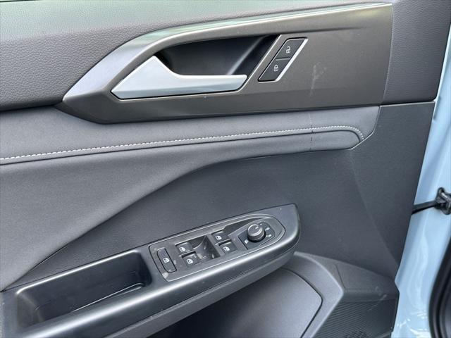 new 2025 Volkswagen Taos car, priced at $33,553