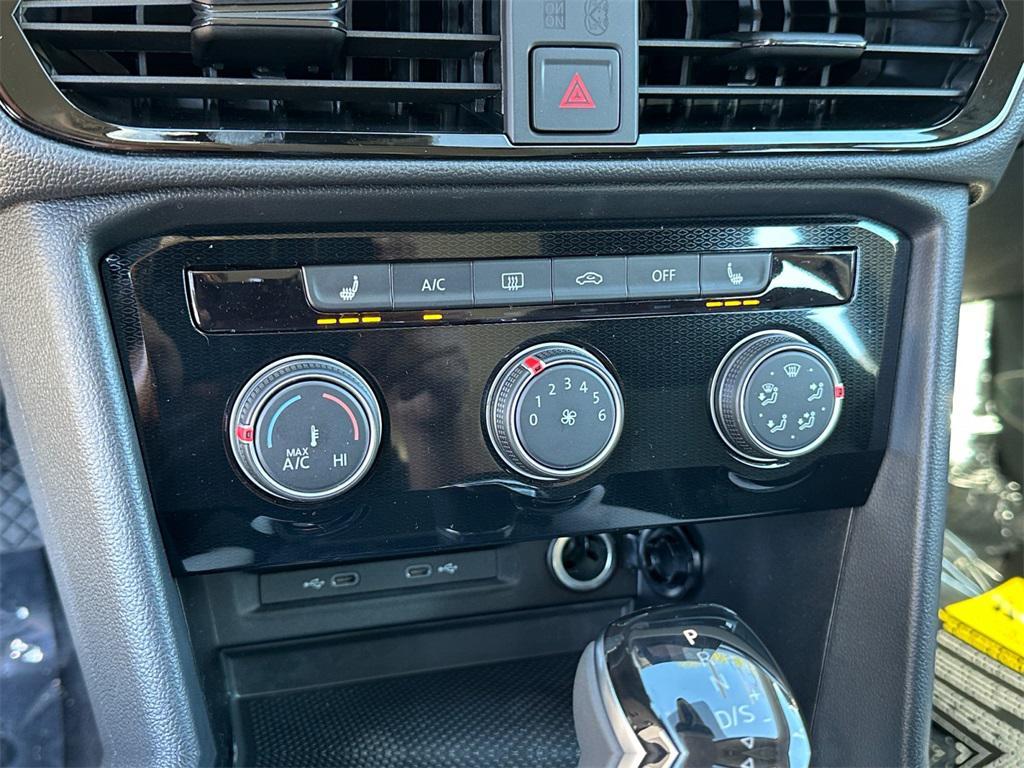 new 2025 Volkswagen Taos car, priced at $27,800
