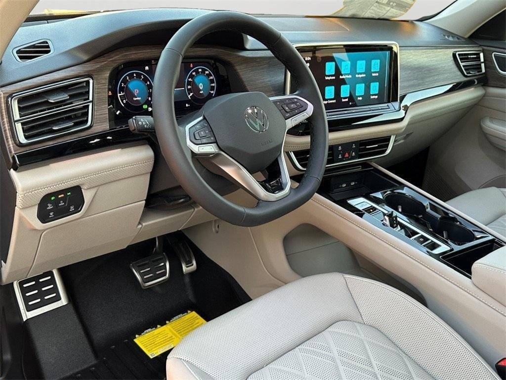 new 2025 Volkswagen Atlas car, priced at $51,905