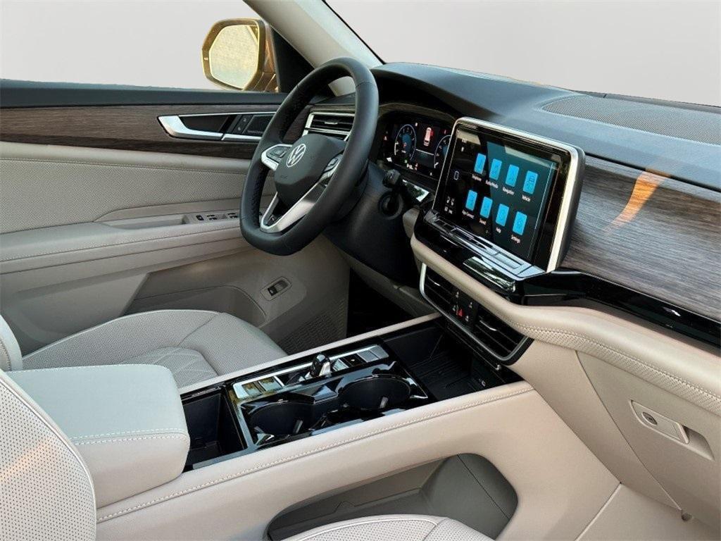 new 2025 Volkswagen Atlas car, priced at $51,905