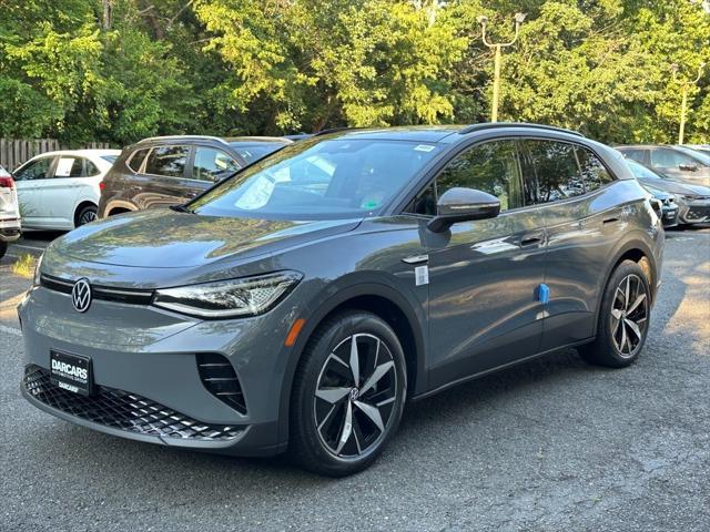 new 2025 Volkswagen ID.4 car, priced at $45,656