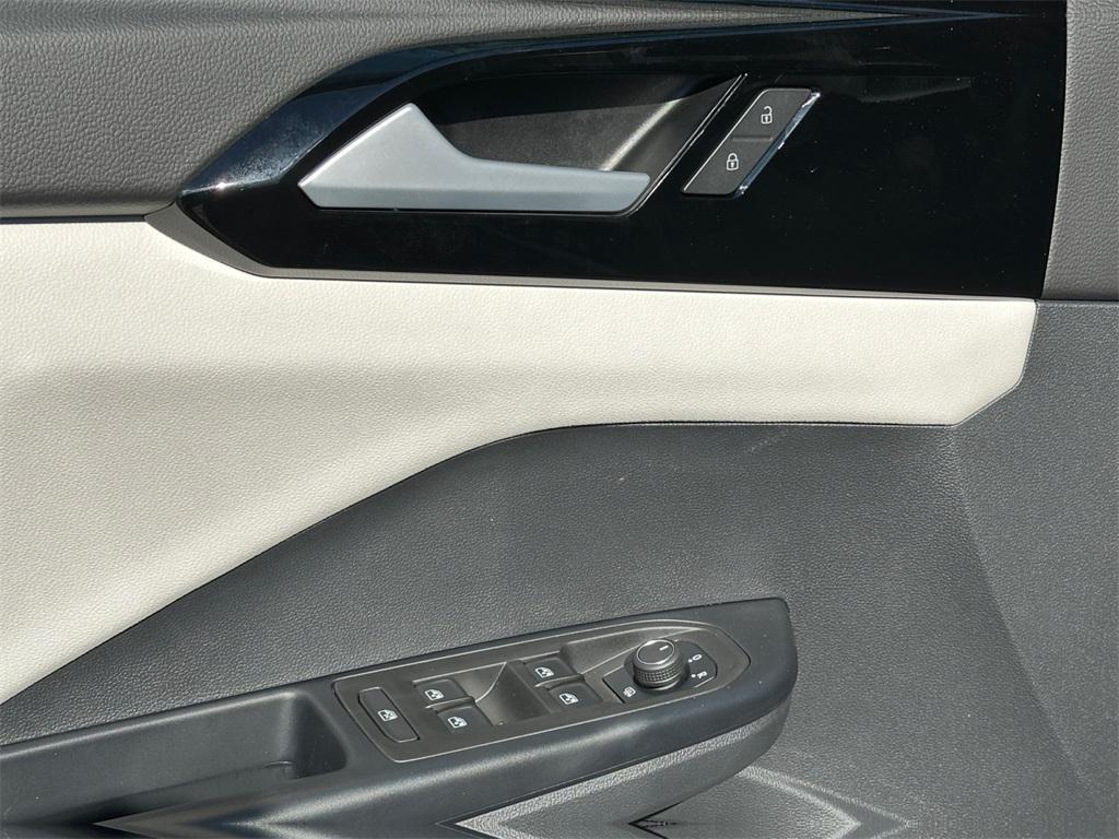 new 2025 Volkswagen Taos car, priced at $27,800