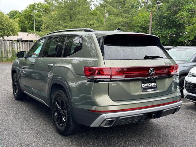 new 2025 Volkswagen Atlas car, priced at $45,334