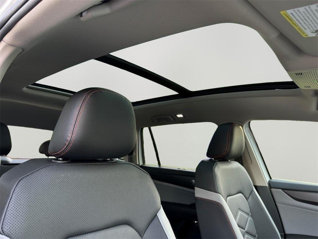 new 2025 Volkswagen Atlas car, priced at $44,731