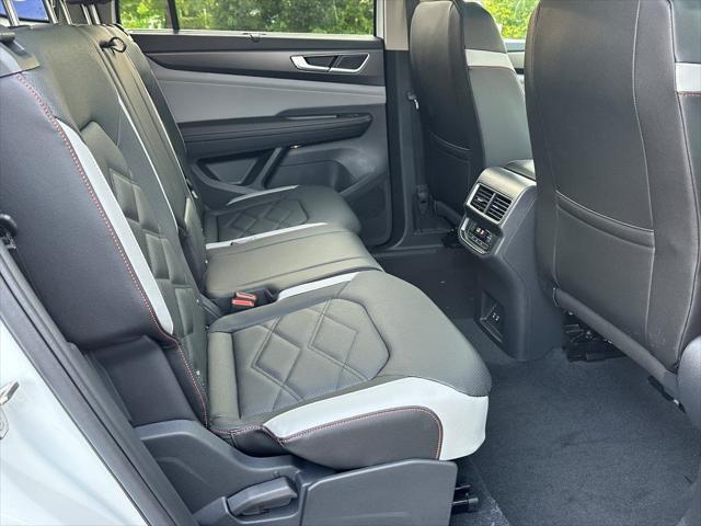 new 2025 Volkswagen Atlas car, priced at $45,731