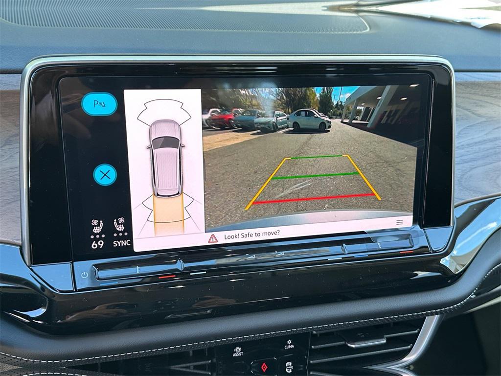 new 2026 Volkswagen Atlas car, priced at $45,743