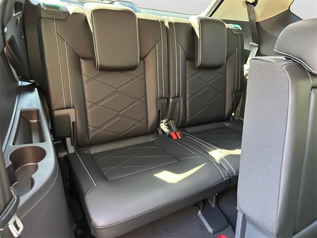 new 2026 Volkswagen Atlas car, priced at $45,743